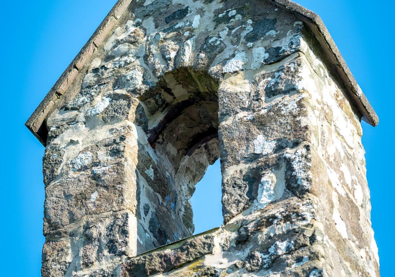 St Aelrhiws Church Екстериор снимка